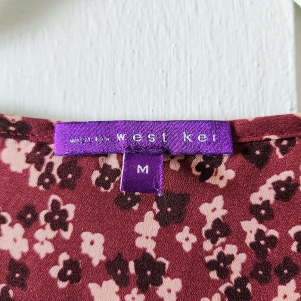 West Kei Berry Red Floral Peasant Blouse Balloon Sleeve Keyhole Neck Size M - Picture 7 of 13